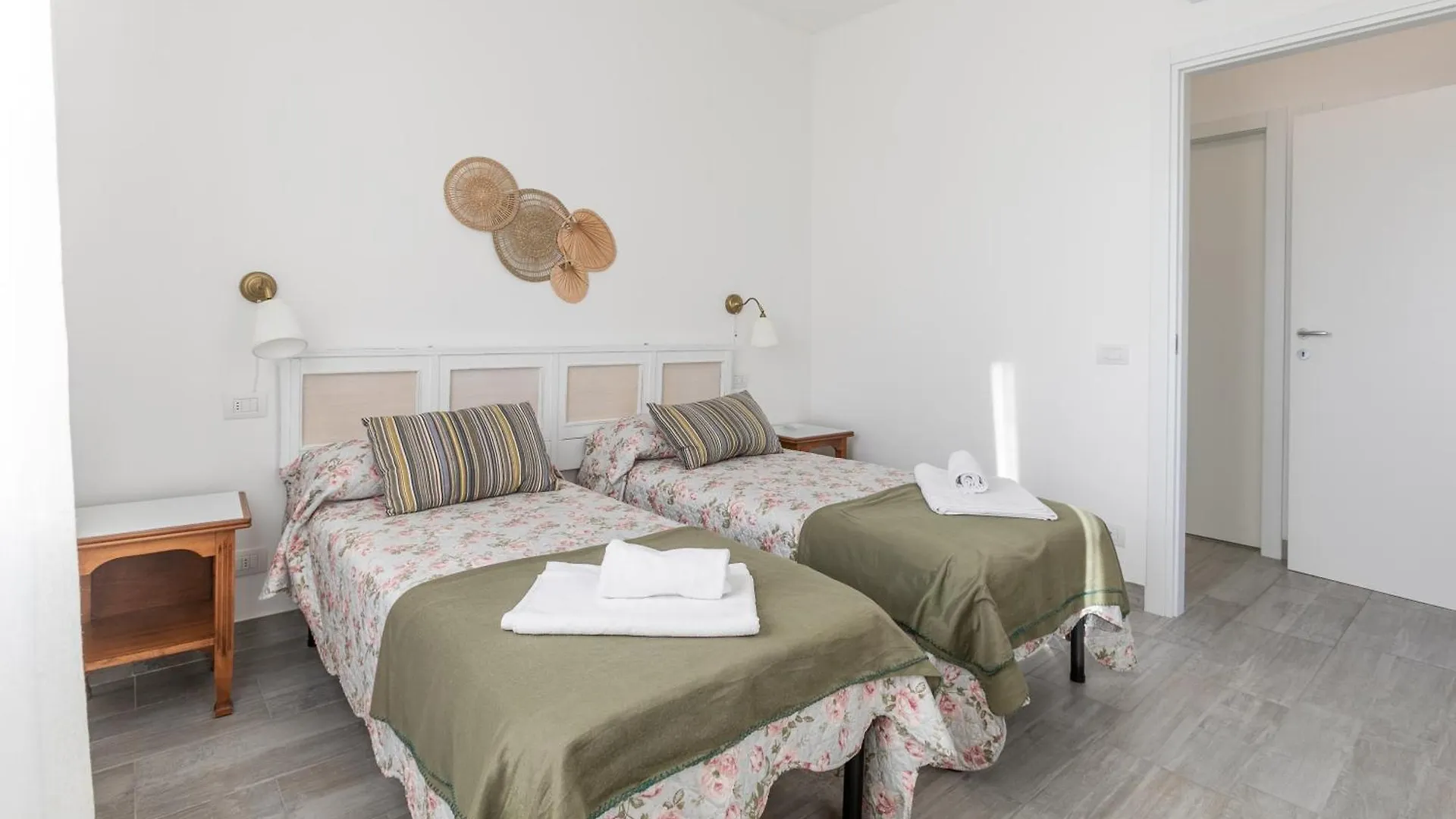 Bed Gold Apartment Castelnuovo del Garda Italy